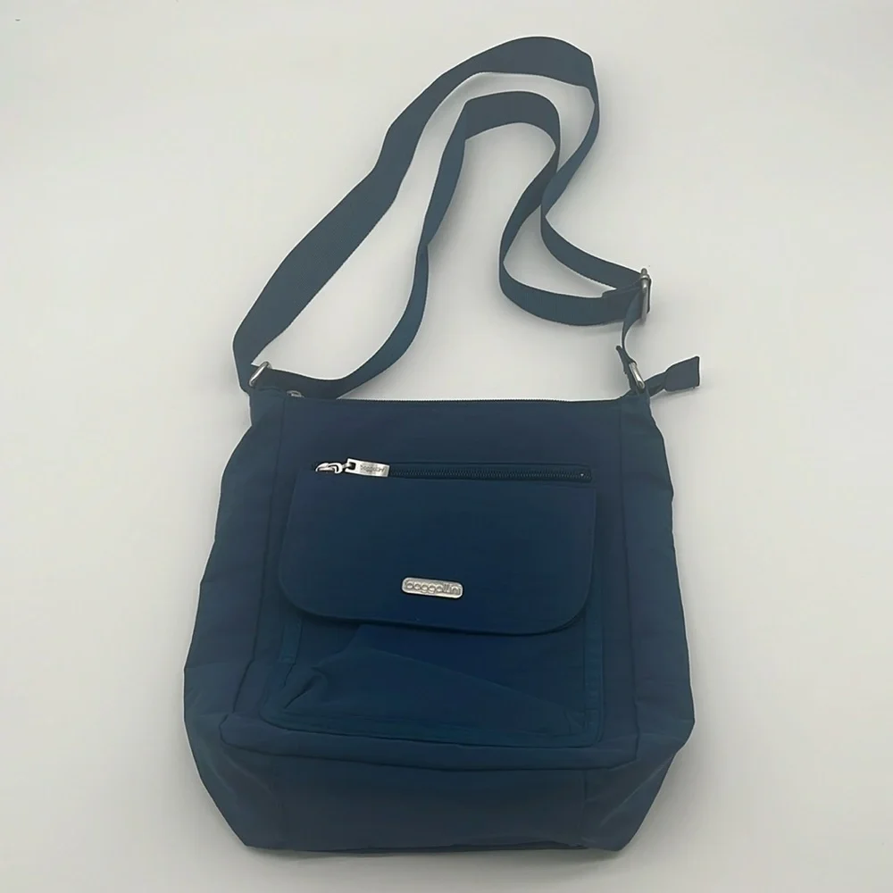 Baggallini Blue Medium Flap Crossbody Travel Bag BLEMISH
